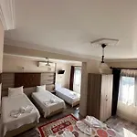 Akay מלון 3*
