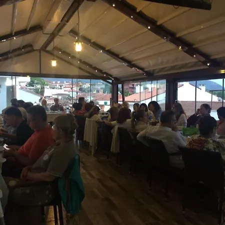 ホテル アカイ 3*