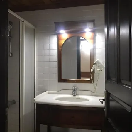 ホテル アカイ 3*