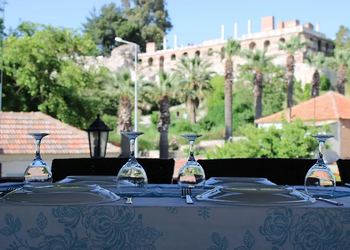 Hotell Akay 3*