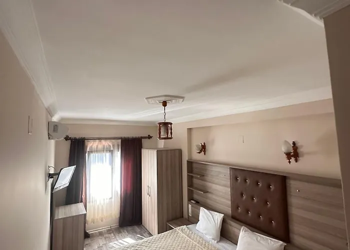 Akay Hotell 3*